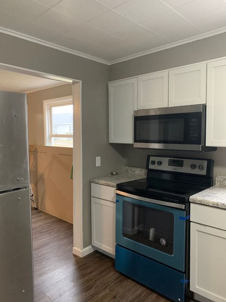 733 S Wabash Ave - Photo 4 of 9