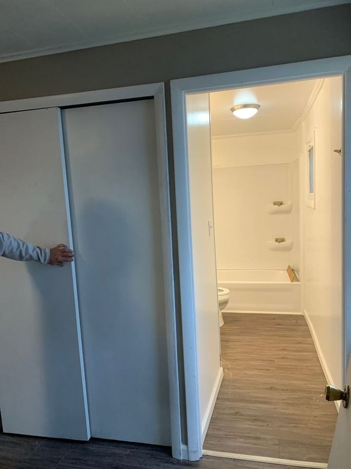 733 S Wabash Ave - Photo 5 of 9