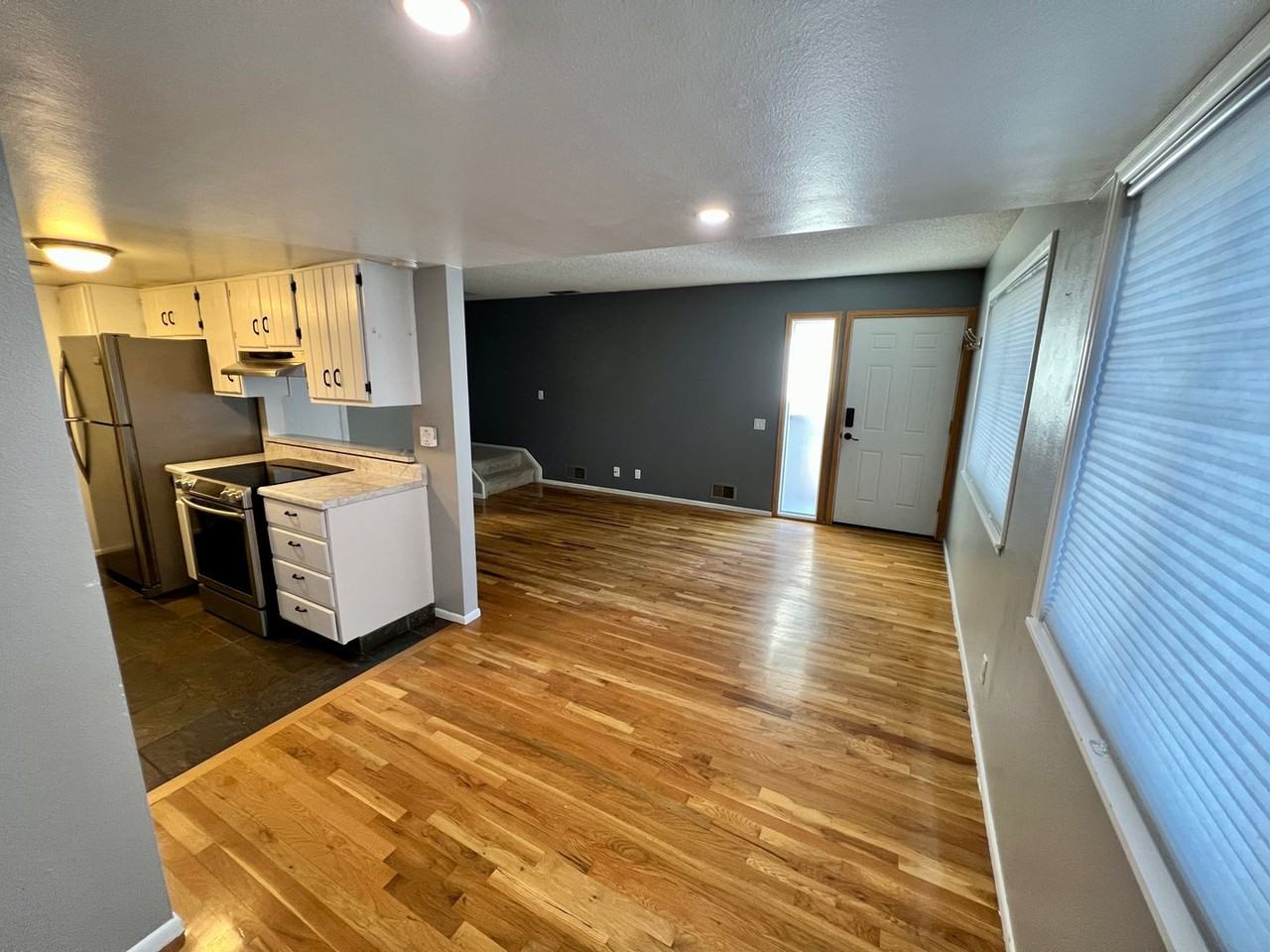 3354 S Flower St #11 - Photo 4 of 16