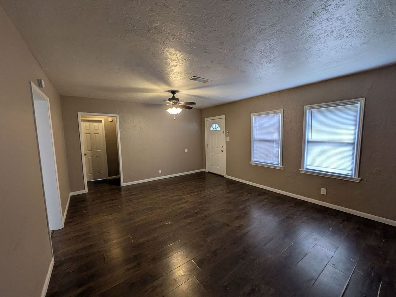 707 S 13th St - Photo 2 of 14