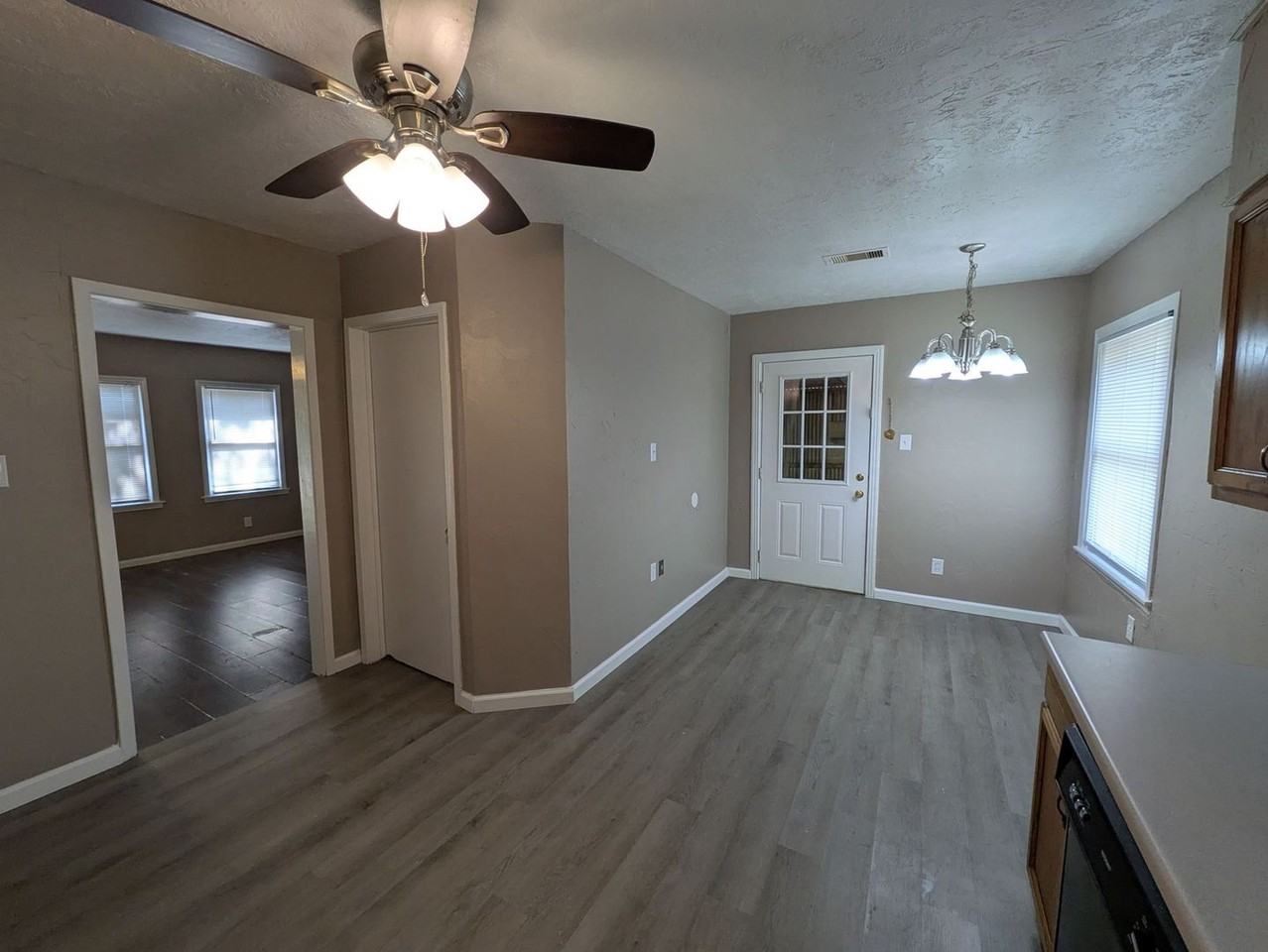 707 S 13th St - Photo 5 of 14