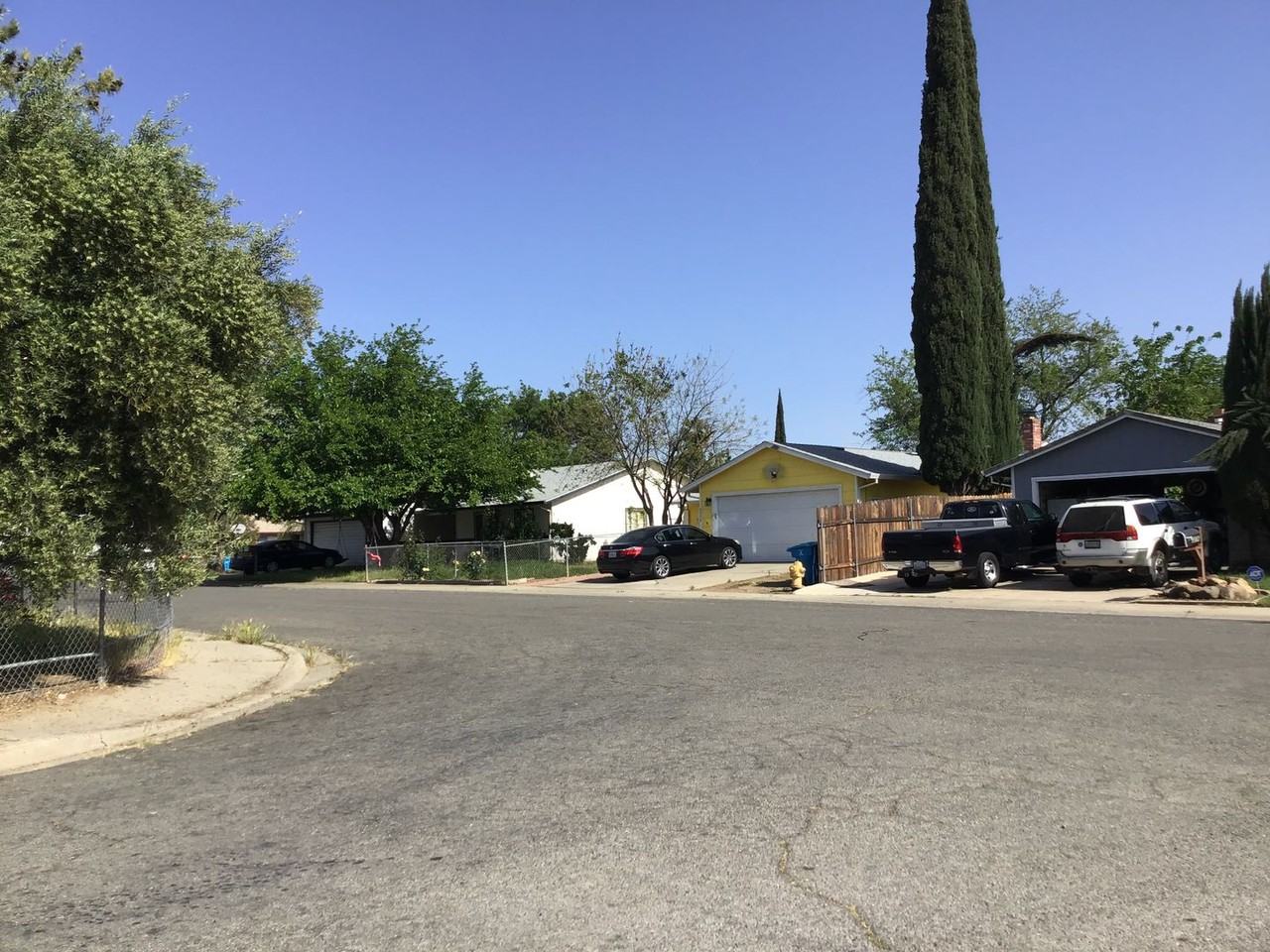 5274 Acacia Way - Photo 3 of 3