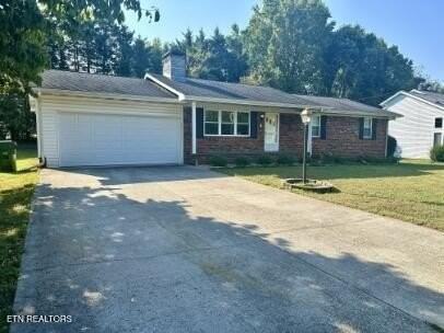 1760 Scenic Dr - Photo 3 of 15