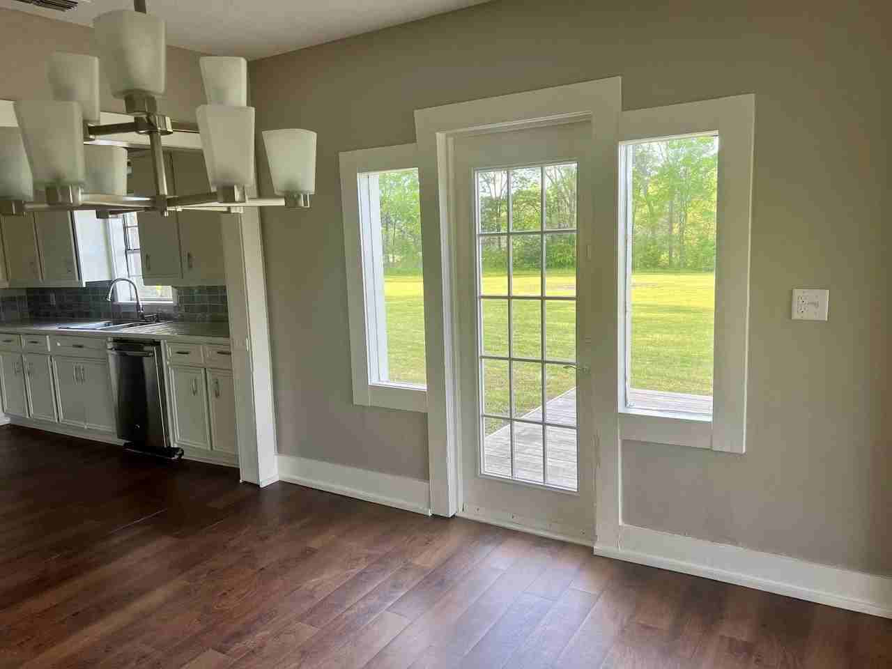 1259 Machen Ln - Photo 7 of 12