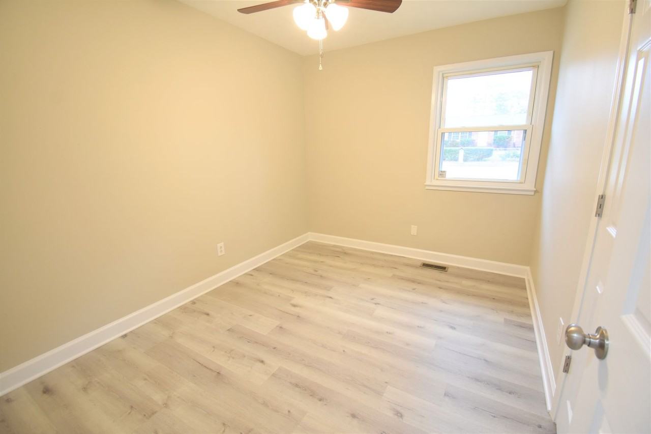 259 Channing Dr - Photo 7 of 13