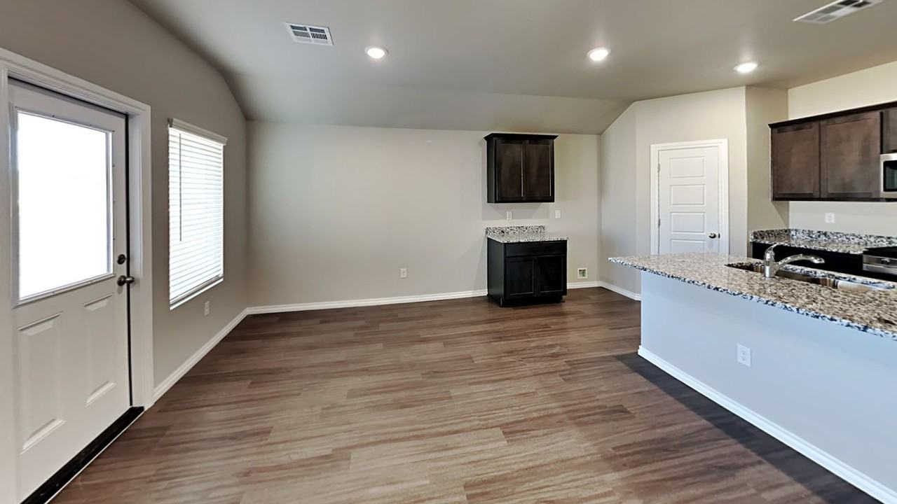 12501 Nw 139th St - Photo 6 of 18