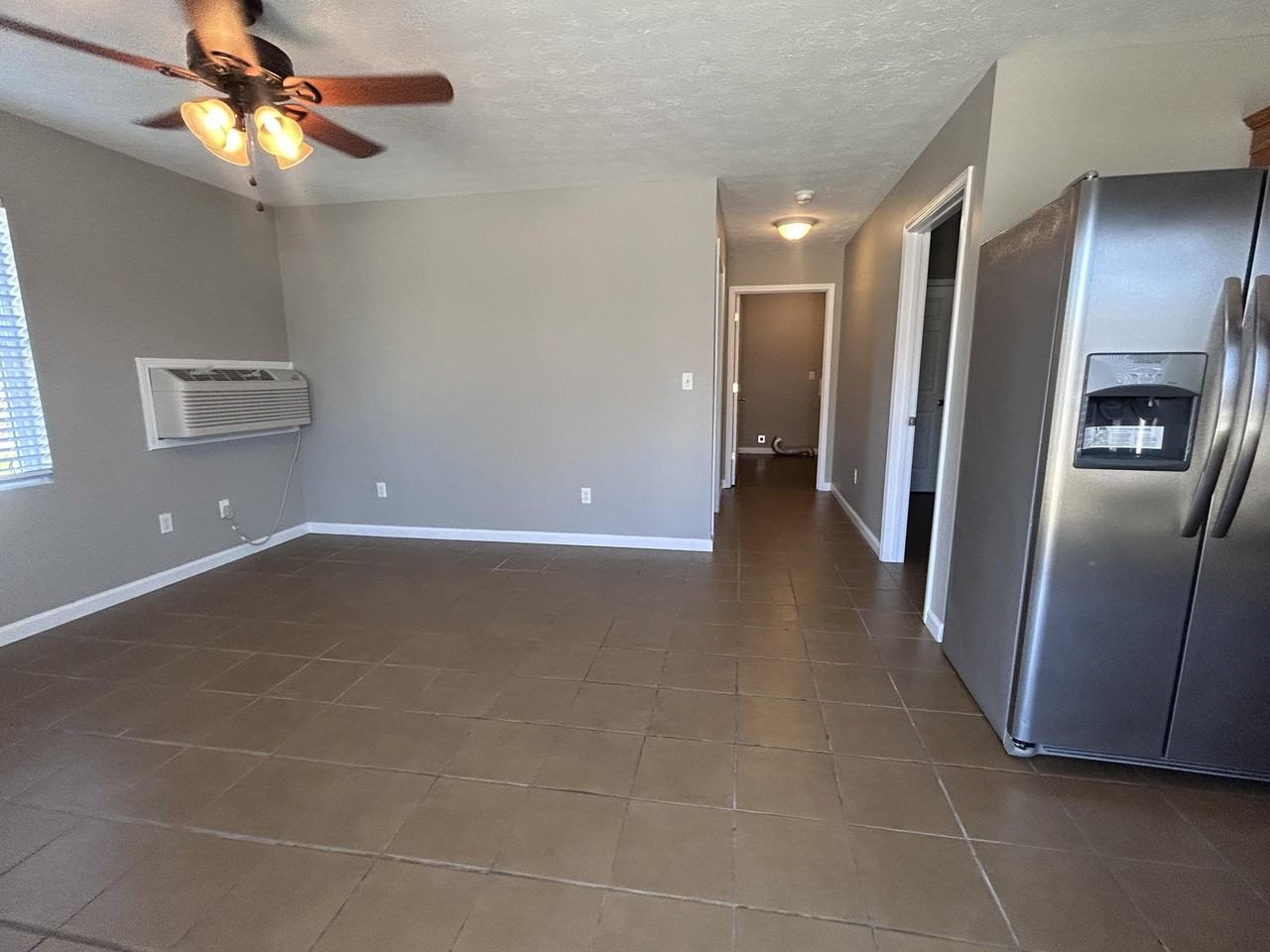 108 Scott Dr #2 - Photo 4 of 9