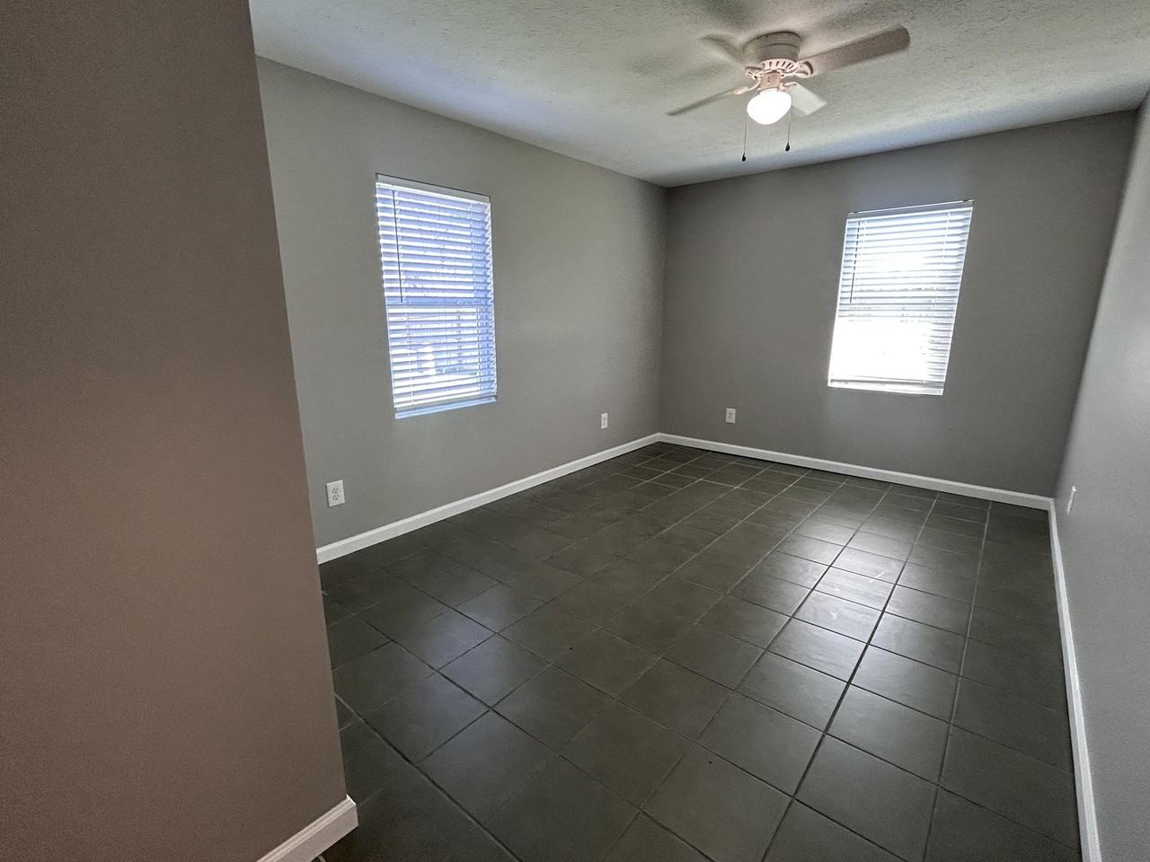 108 Scott Dr #2 - Photo 5 of 9