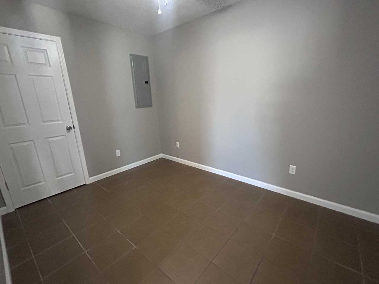 108 Scott Dr #2 - Photo 6 of 9