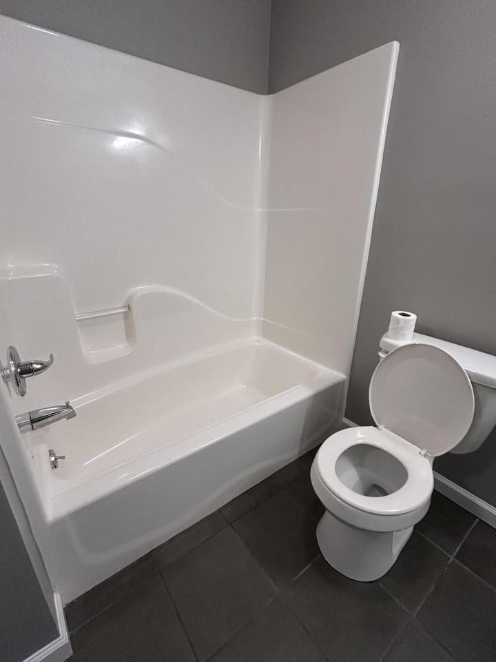 108 Scott Dr #2 - Photo 7 of 9