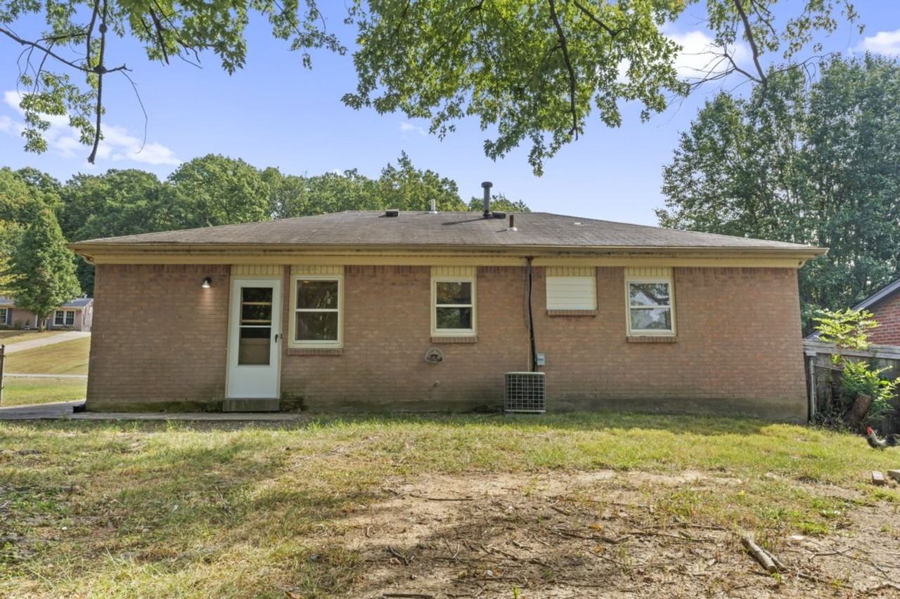 8210 Candelabrum Pl - Photo 5 of 18