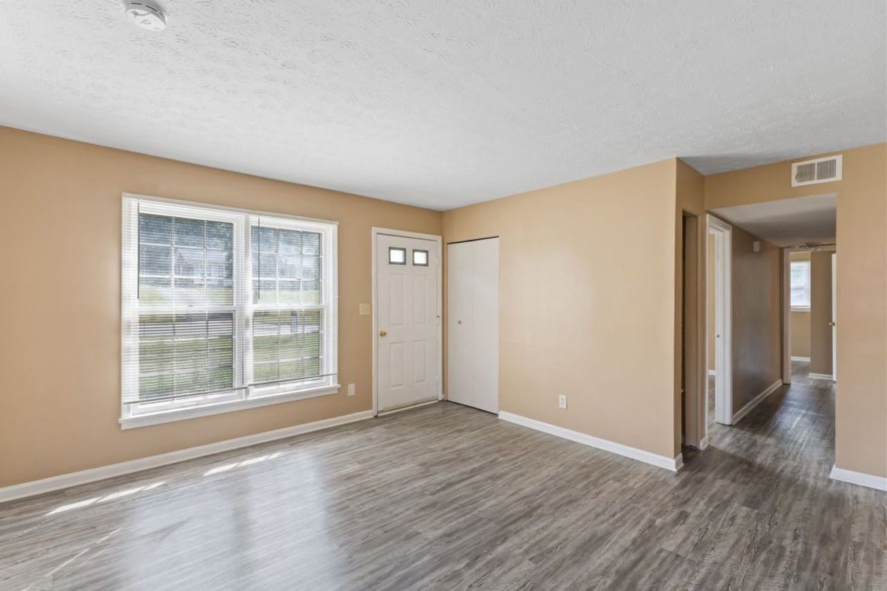 8210 Candelabrum Pl - Photo 7 of 18