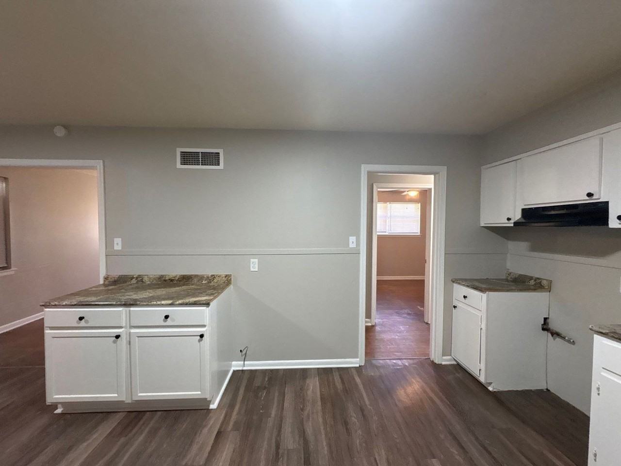 2201 Gayle Ave - Photo 5 of 11