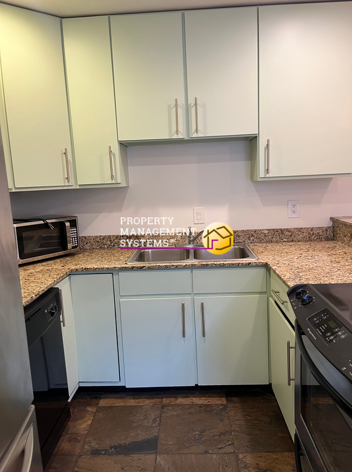 1136 E 1300 S - Photo 6 of 24