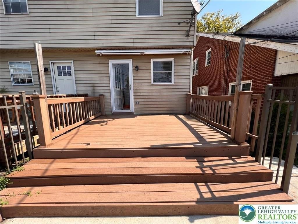 628 N 20th St - Photo 2 of 9