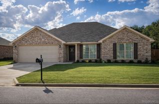 750 Park Ln - Photo 1 of 1