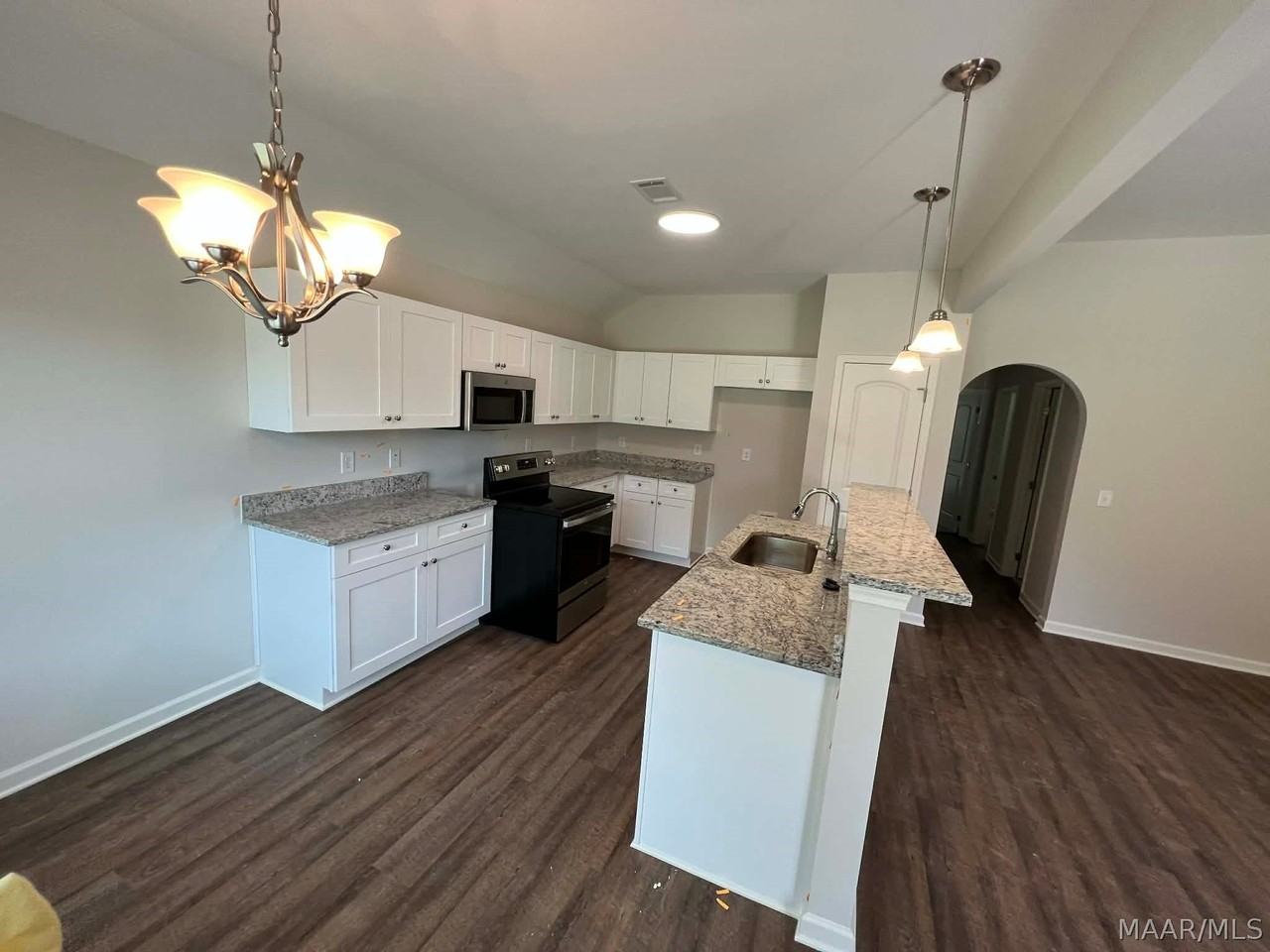 750 Park Ln - Photo 7 of 23