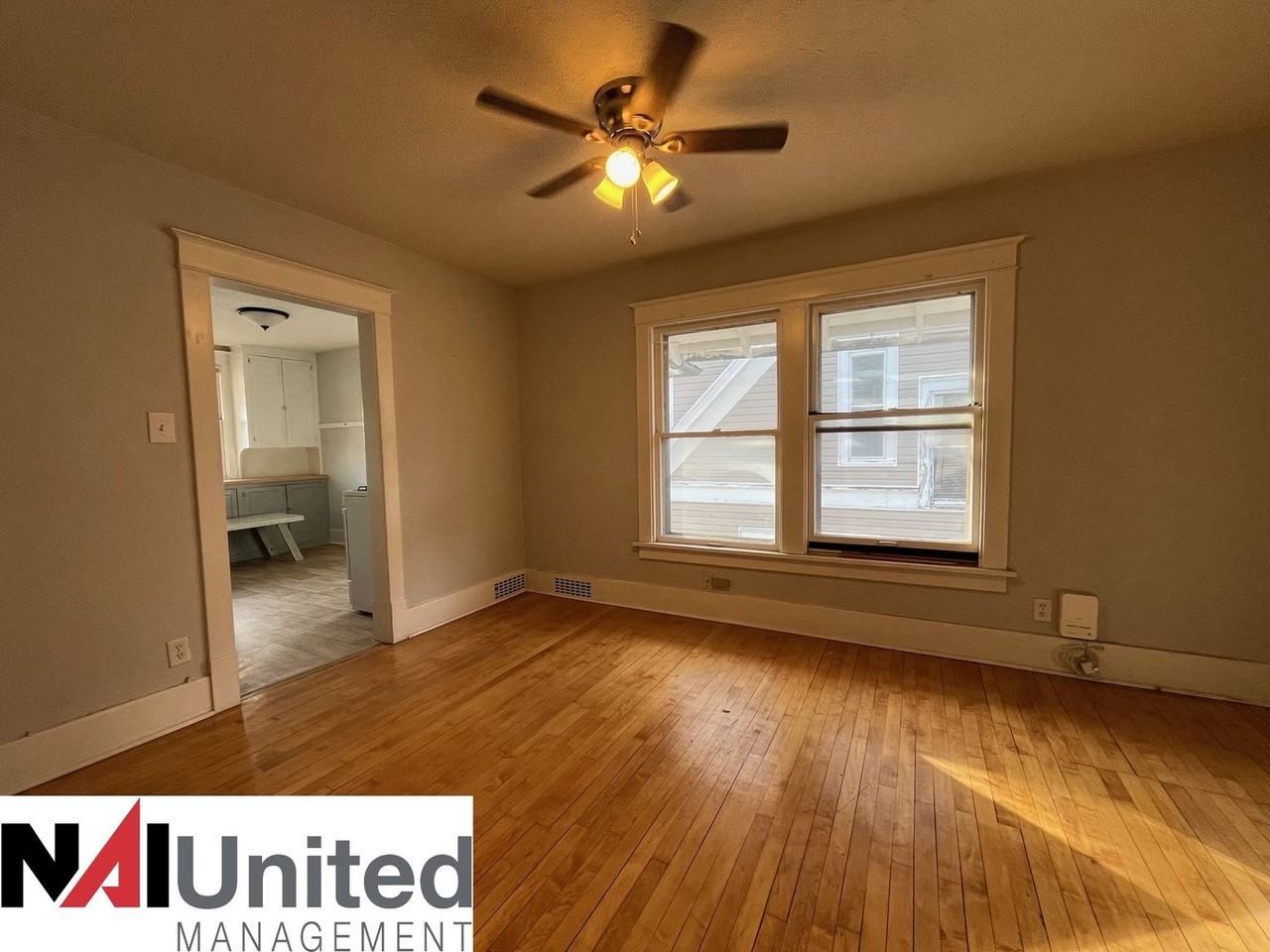 2630 Douglas St - Photo 3 of 8