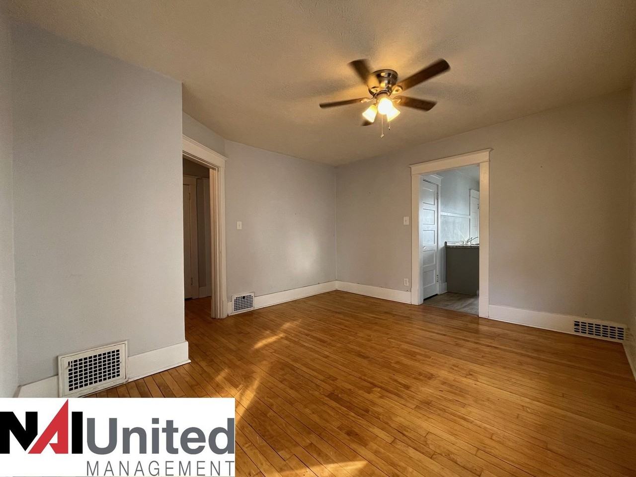 2630 Douglas St - Photo 6 of 8