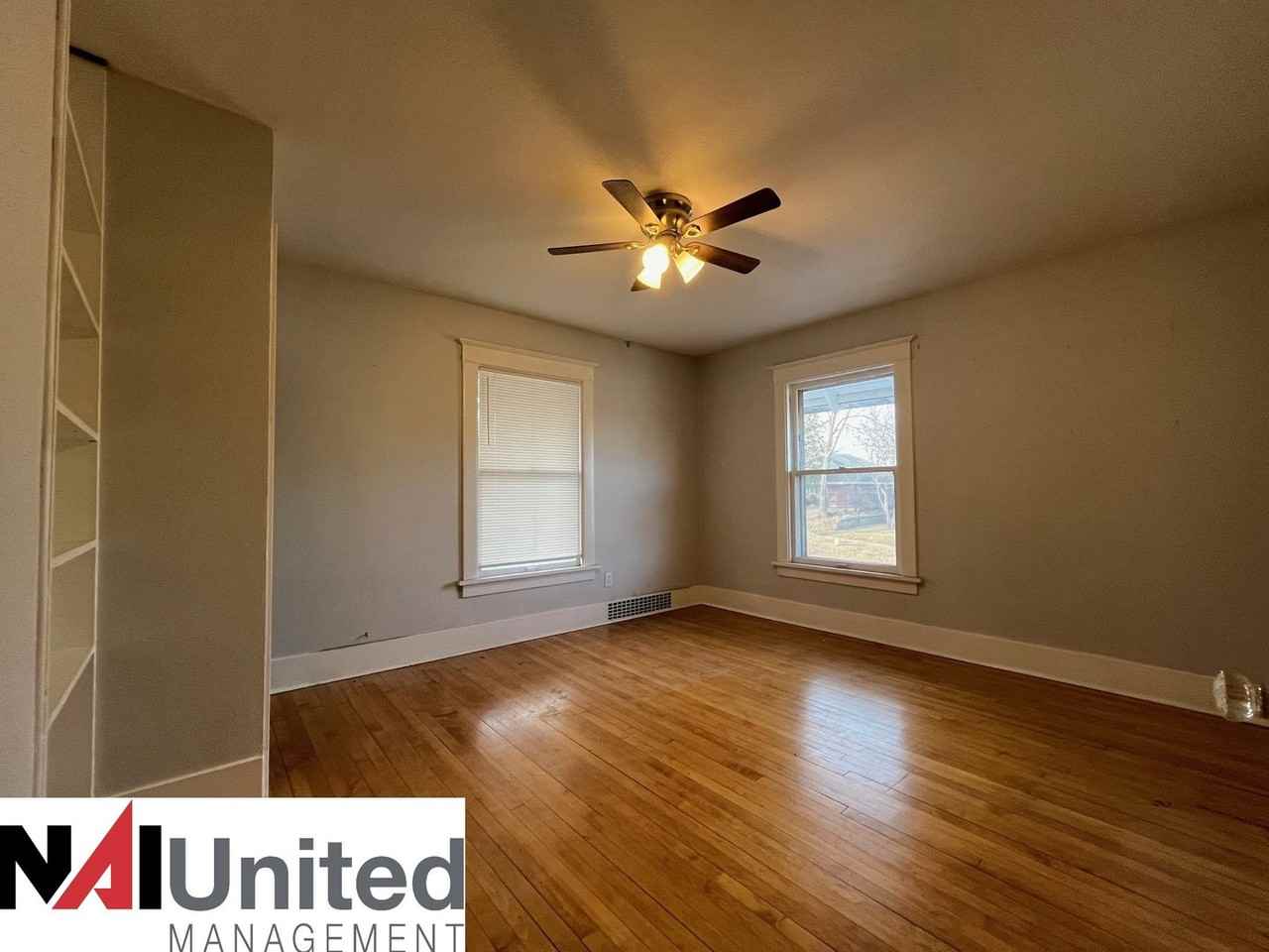 2630 Douglas St - Photo 7 of 8