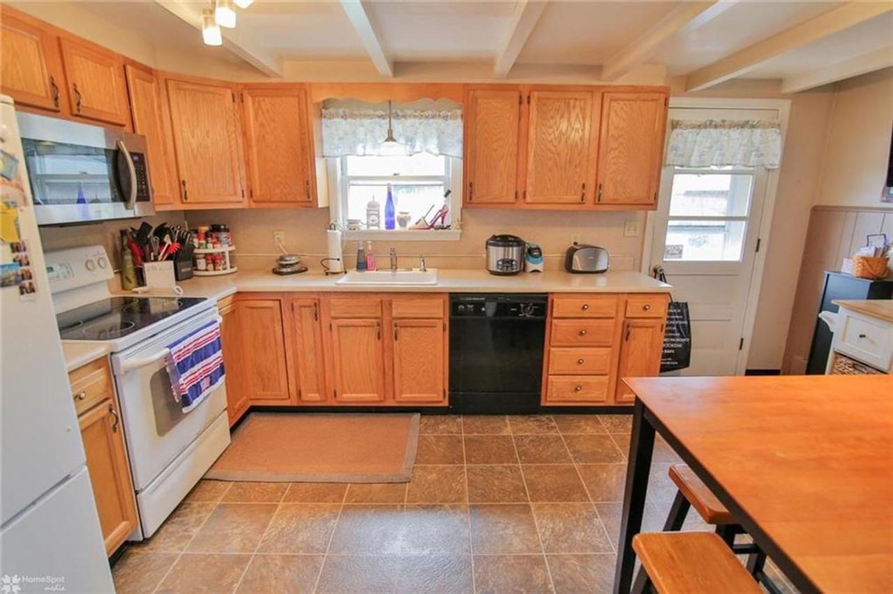 2238 2nd St - Photo 5 of 17