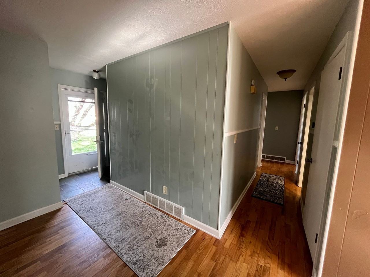 4059 Woodland Ln - Photo 3 of 19
