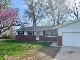 featured image of 4059 Woodland Ln