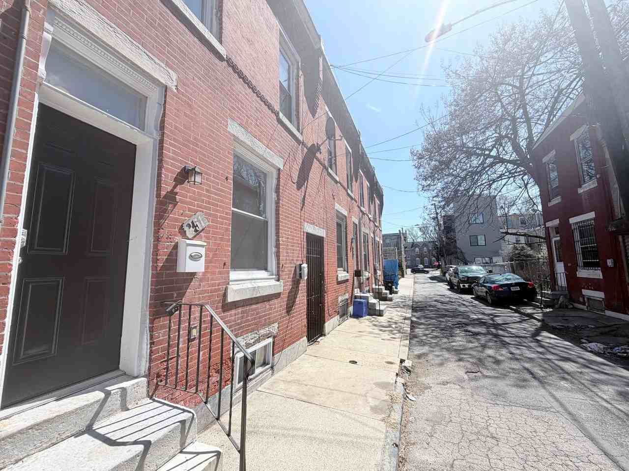 851 N Palm St - Photo 2 of 26