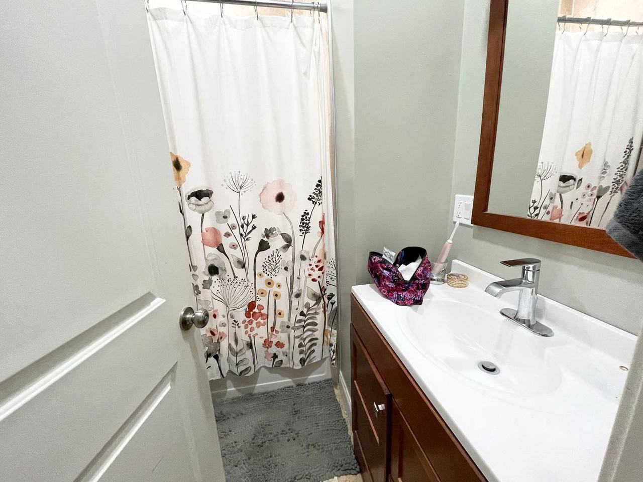 195 195 West Tihrd St, - Photo 7 of 8