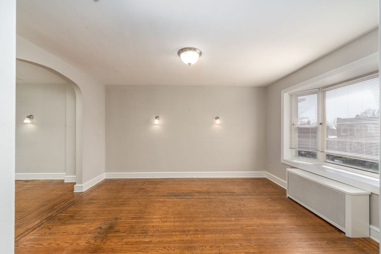 4244 Shamrock Ave - Photo 7 of 29