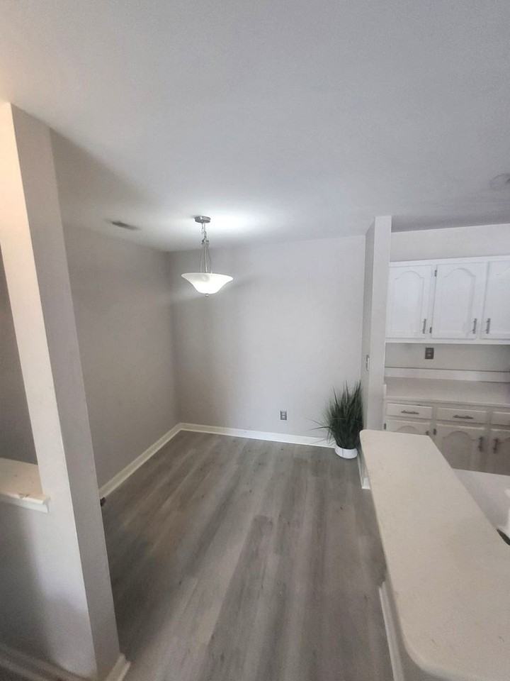414 Delaware Ave #218 - Photo 3 of 10
