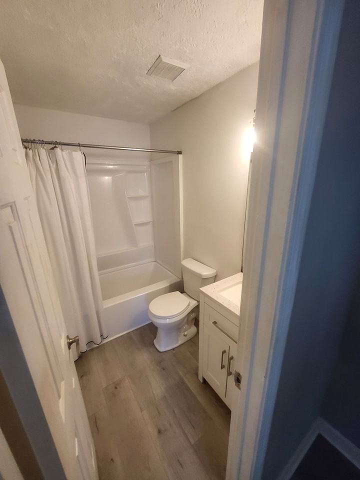 414 Delaware Ave #218 - Photo 6 of 10