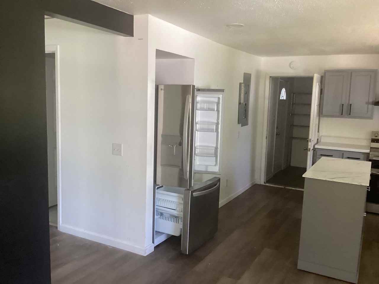 2540 Ewing Ave - Photo 5 of 12