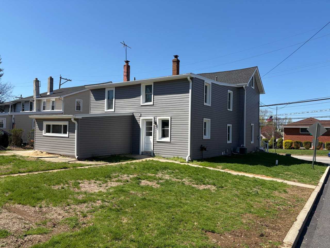 332 Fairview Rd - Photo 4 of 31