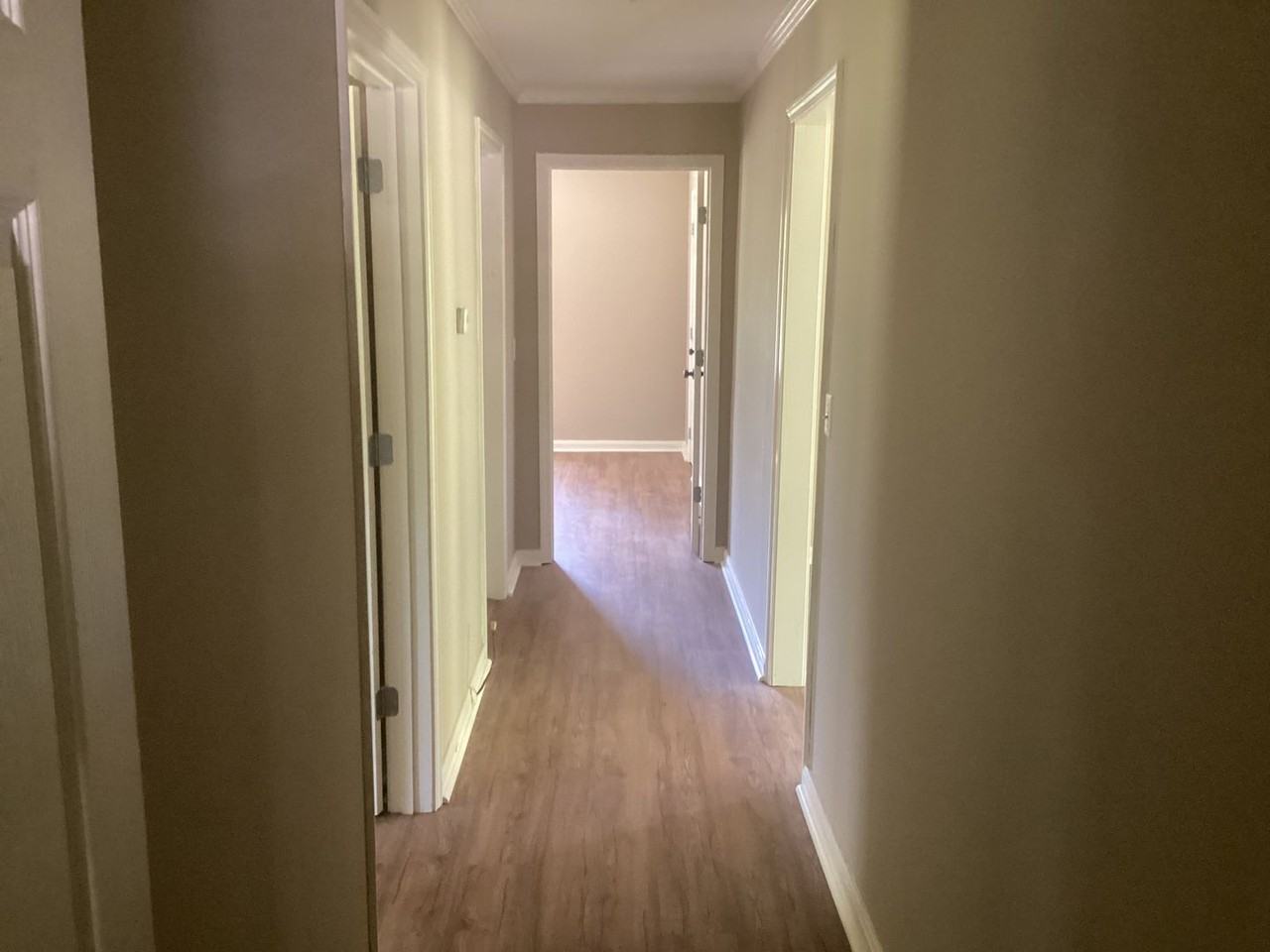 1425 Ewing Ave - Photo 6 of 11