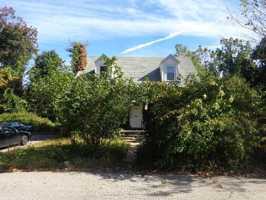 featured image of 24 Marconi St #1