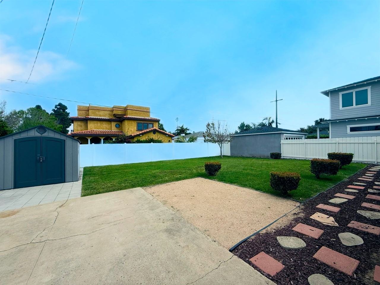 3645 Bayonne Dr - Photo 4 of 15