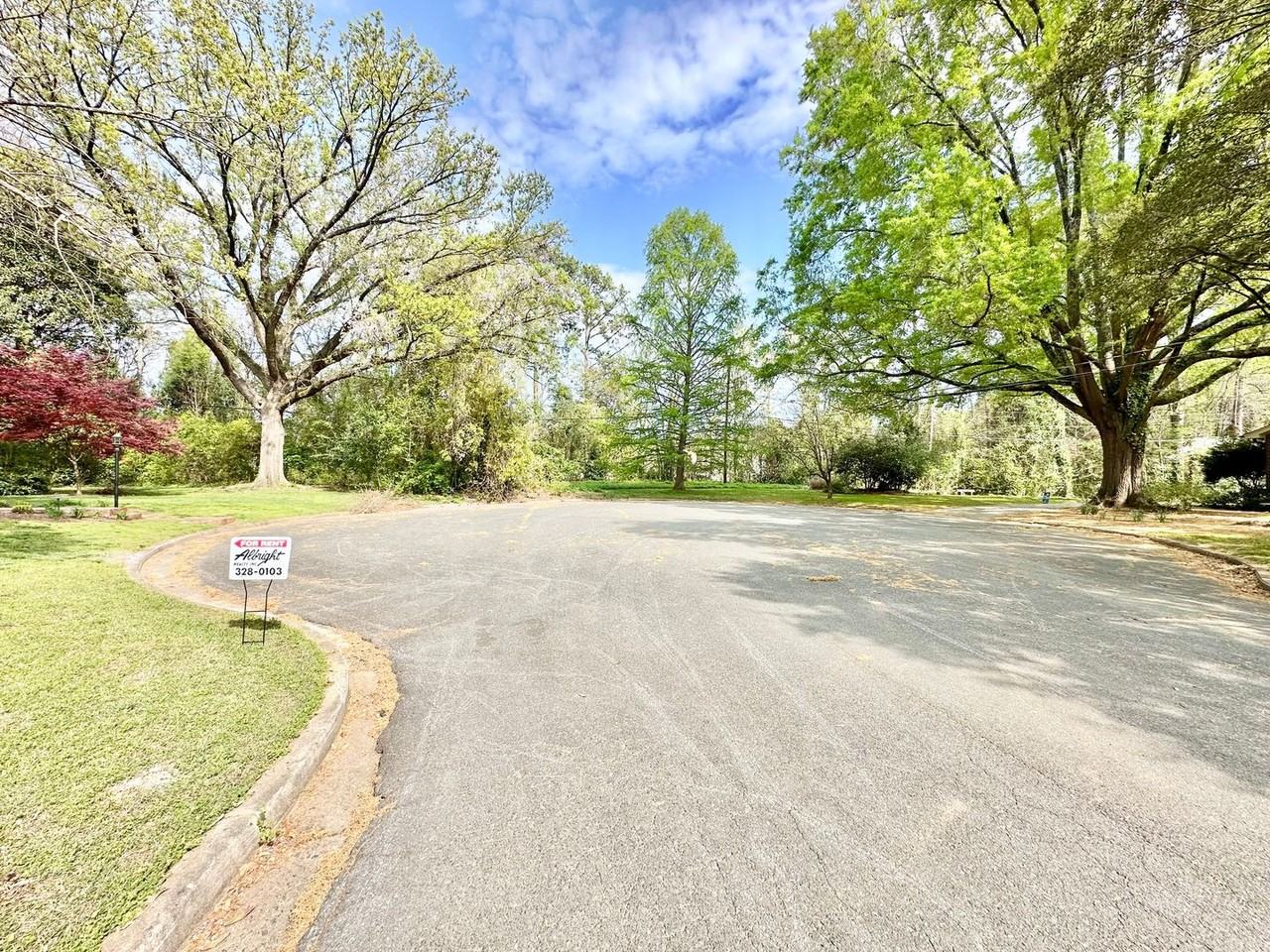 621 Hanover Ct - Photo 2 of 26