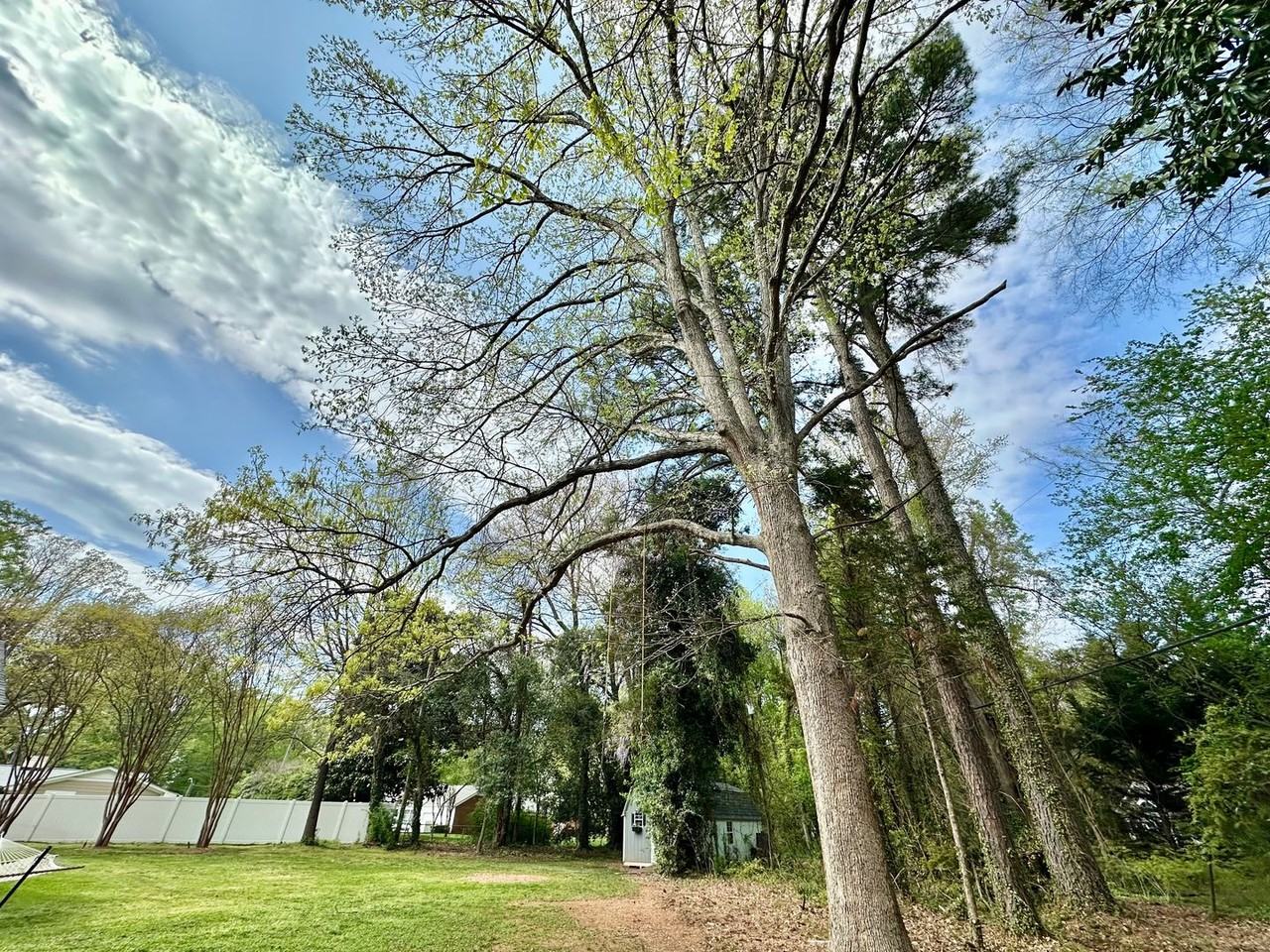 621 Hanover Ct - Photo 6 of 26