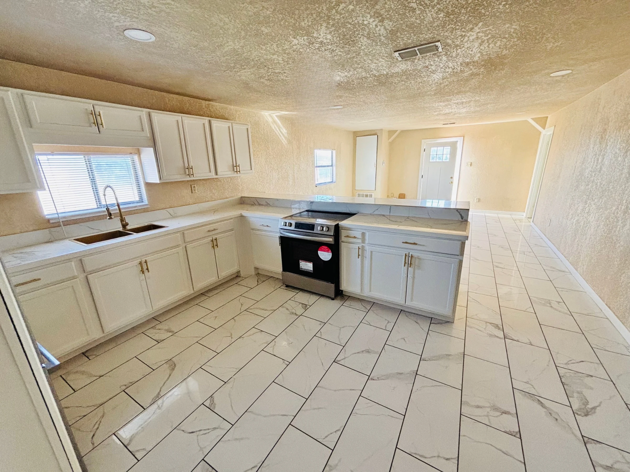 5 N Judy Ln - Photo 3 of 8