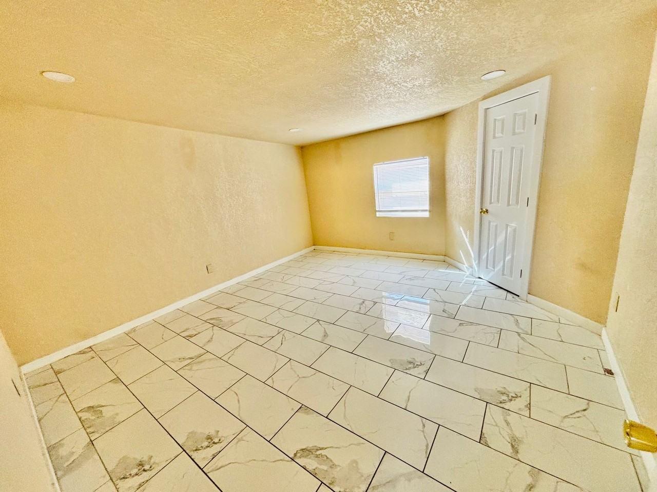 5 N Judy Ln - Photo 5 of 8