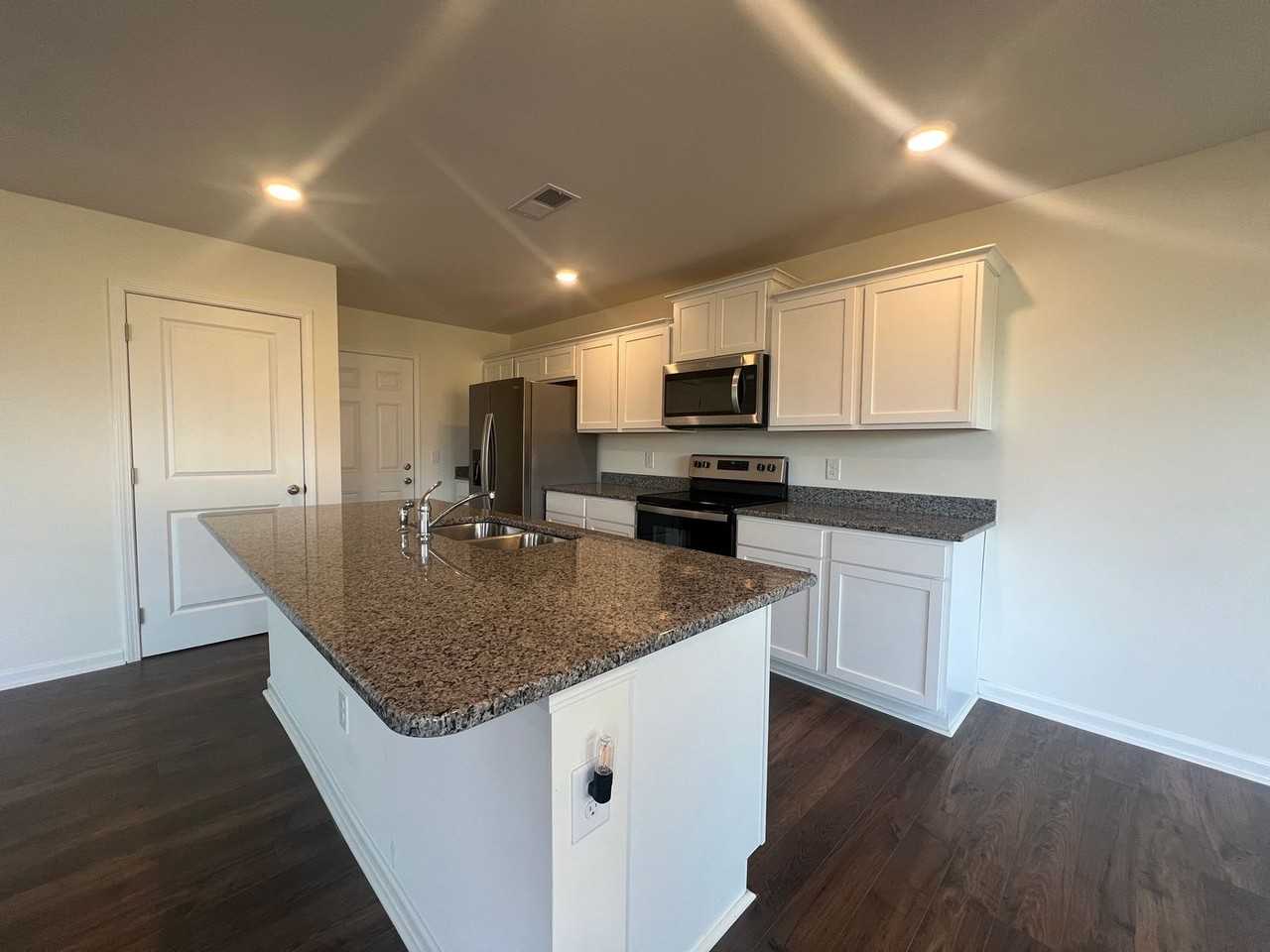 467 Cox Hollow Rd - Photo 5 of 19