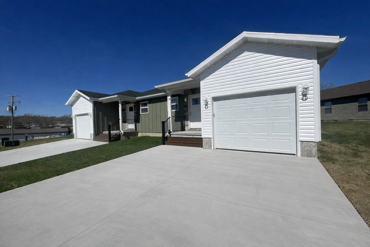 2 C St #A - Photo 3 of 10