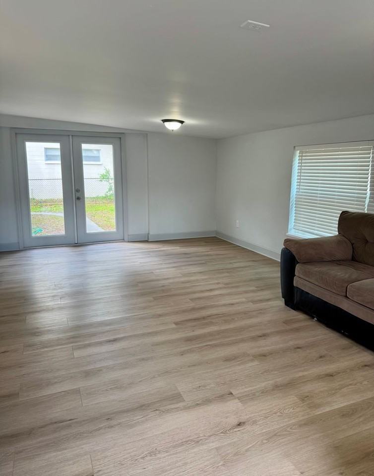 4314 N River View Ave - Photo 7 of 23