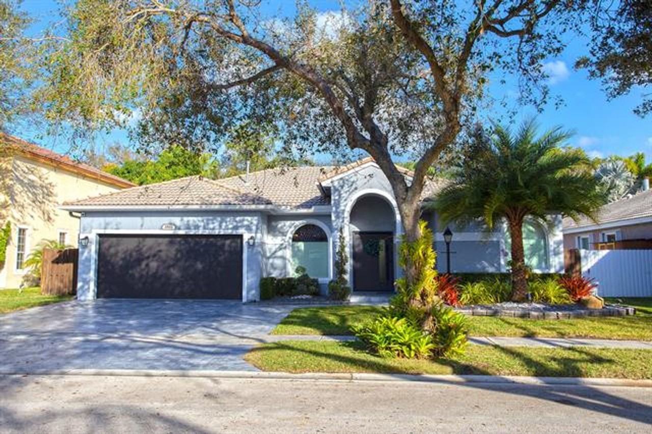 1861 1861 NW 125th Terrace Ter #0 - Photo 3 of 50