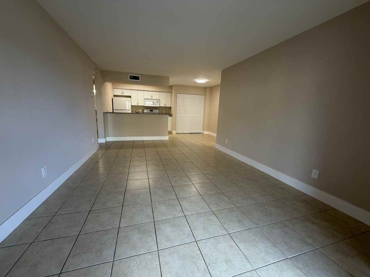 5317 Summerlin Rd - Photo 2 of 21