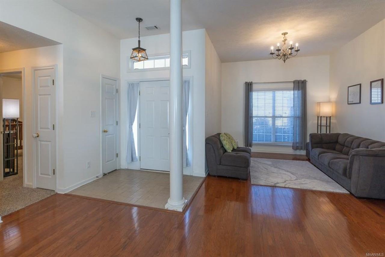 616 Castle Brook Dr - Photo 3 of 40