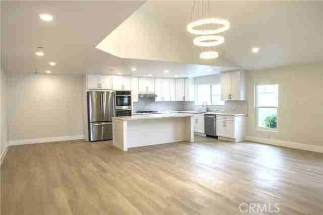 1308 Elm Ave - Photo 4 of 8