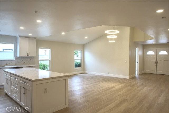 1308 Elm Ave - Photo 5 of 8