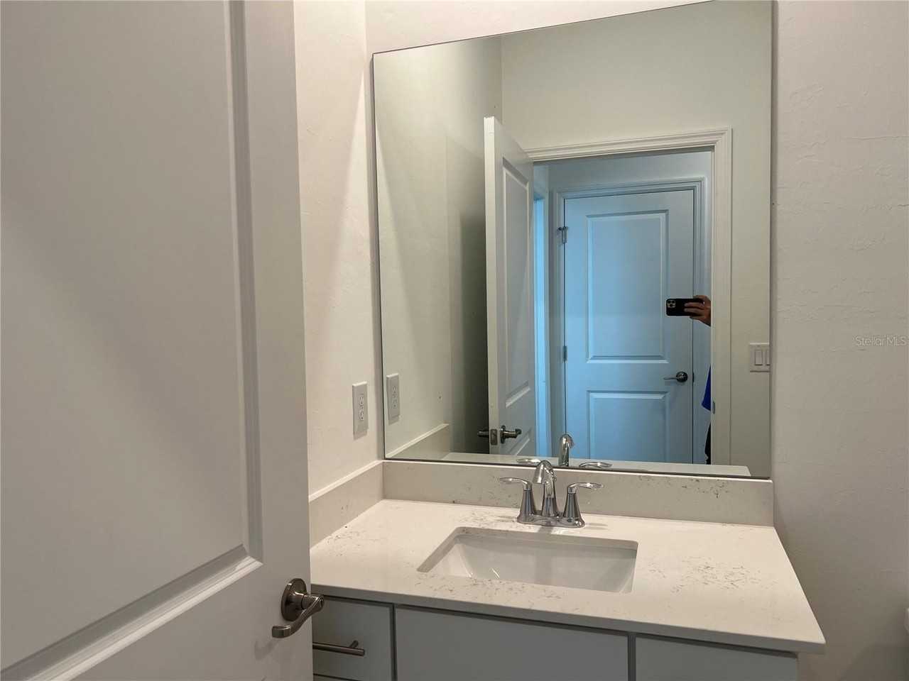 11370 Burgundy Dr - Photo 5 of 19